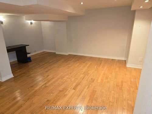 71 Thicket Trail, Woodbridge, ON, L4H1Y1 | Card Image