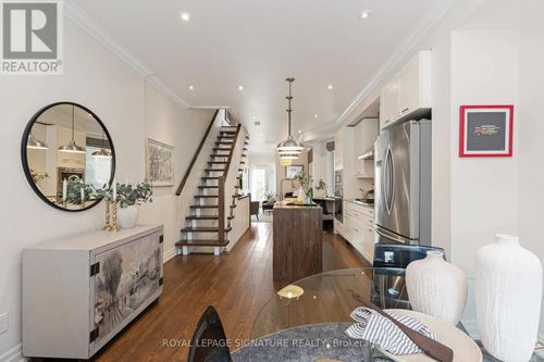 174 Yarmouth Rd, Toronto, ON, M6G1X4 | Card Image