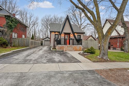 5805 Brookfield Ave, Niagara Falls, ON, L2G5P9 | Card Image