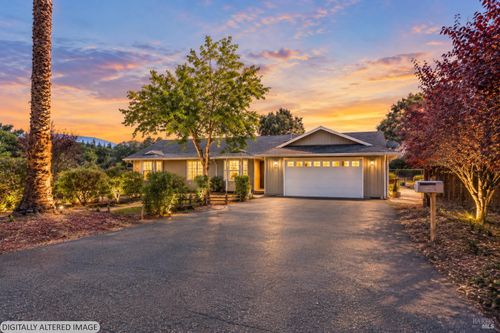 7921 Uva Dr, Redwood Valley, CA, 95470-9621 | Card Image