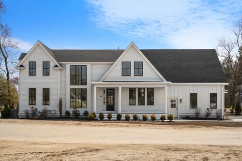 23-1060 Grove St, Framingham, MA, 01701-3702 | Card Image