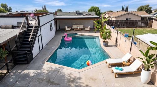 502 E Camile St, Santa Ana, CA, 92701-6068 | Card Image