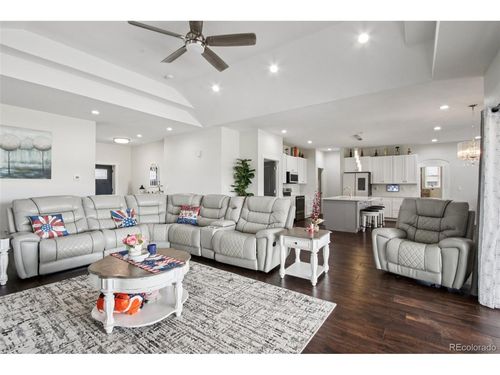 1180 Antelope Dr W, Bennett, CO, 80102-8679 | Card Image