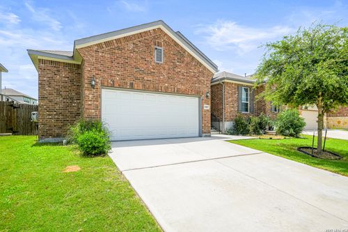 9957 Archess Vly, Schertz, TX, 78154-6104 | Card Image