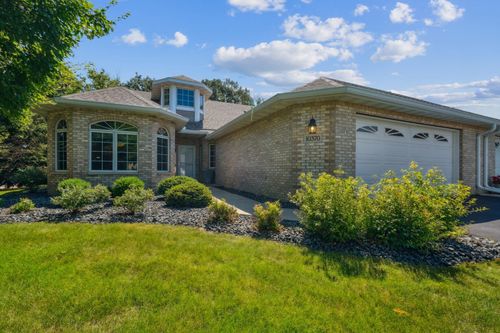 10370 Eagle Pointe Trl, Woodbury, MN, 55129-4284 | Card Image