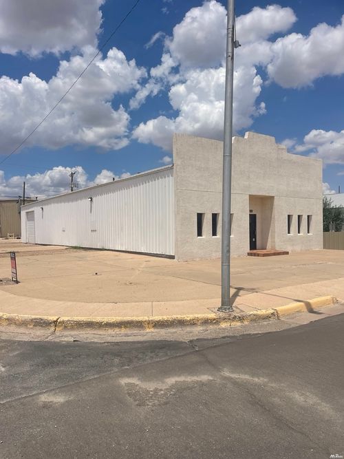 522 W Broadway St, Hobbs, NM, 88240-6010 | Card Image