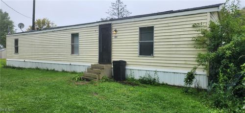 4664-6800 Lake Rd W, Geneva, OH, 44041-9663 | Card Image