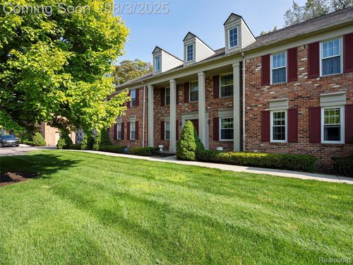 apt-b-1665 Huntington Park, Rochester Hills, MI, 48309-2206 | Card Image