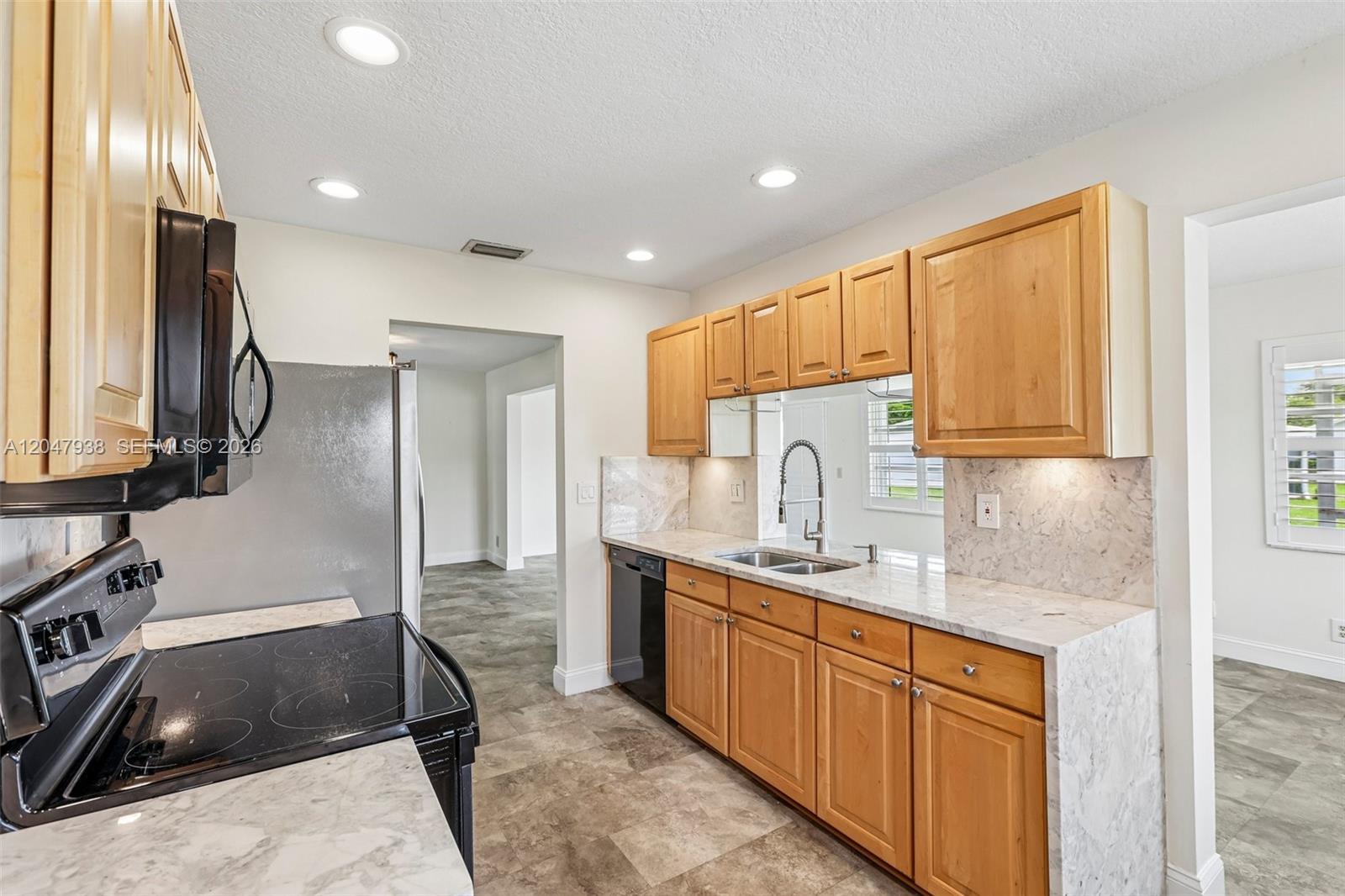 Residential in Plantation 5