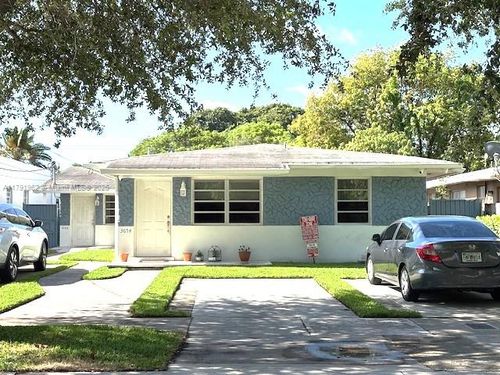 3654-3652 Sw 22nd Ter, Miami, FL, 33145-3006 | Card Image