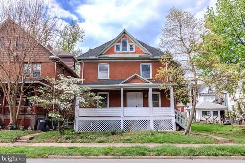 928 High St, WILLIAMSPORT, PA, 17701-4733 | Card Image