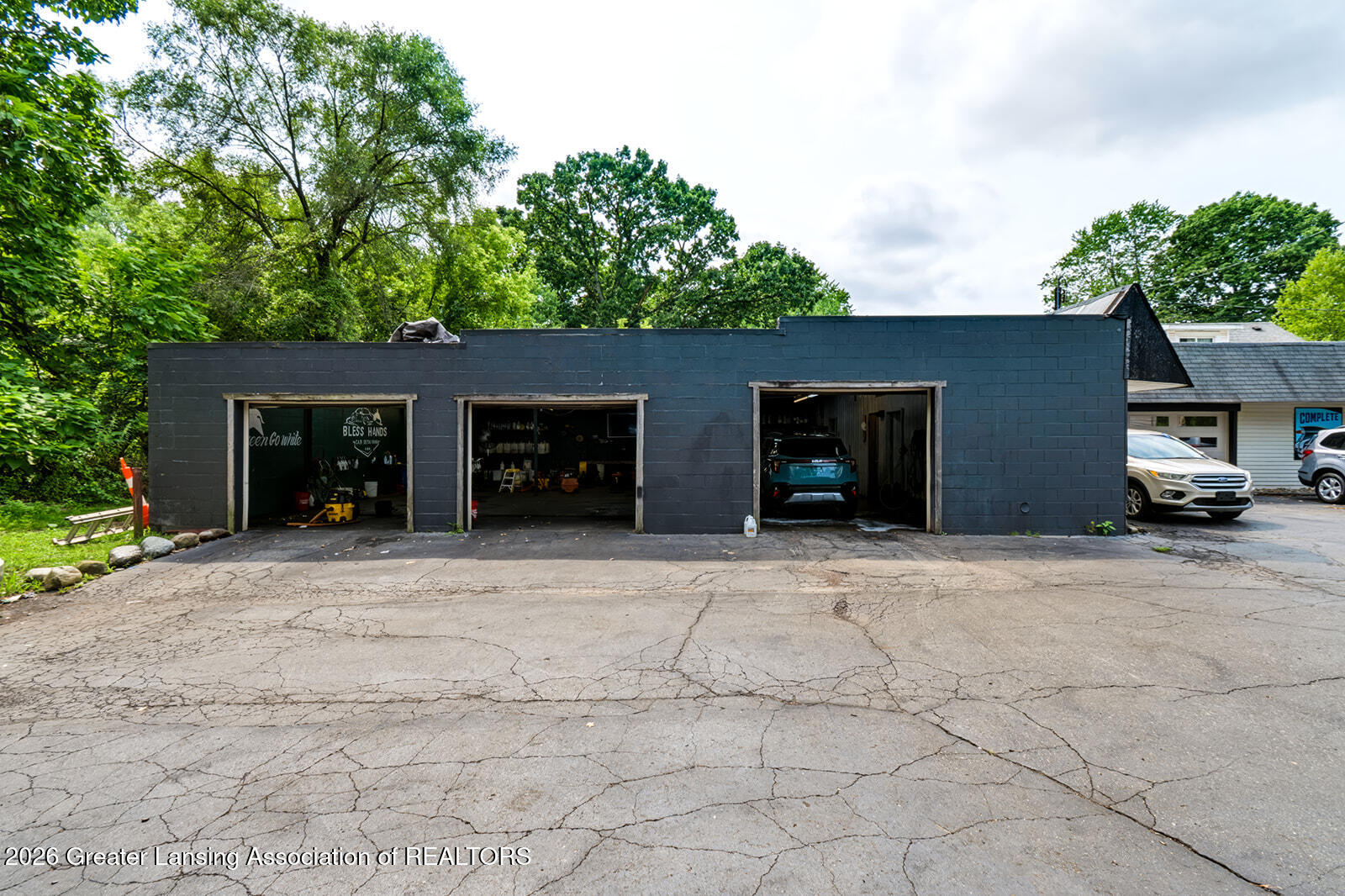 Commercial Sale in Lansing 4