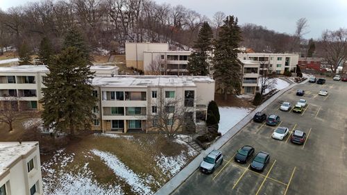 apt-11-358 Elton Hills Dr Nw, Rochester, MN, 55901-2422 | Card Image