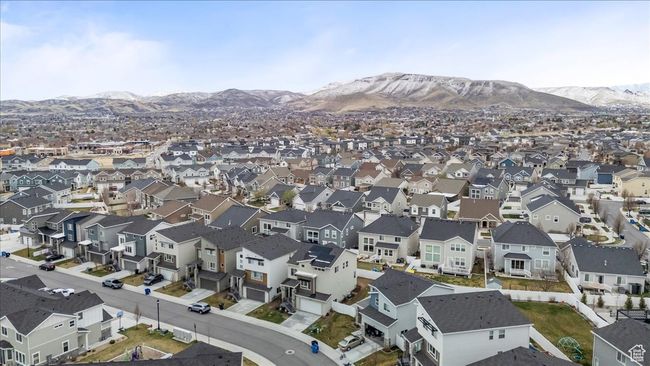 13192 S Lowick Ln, House other with 4 bedrooms, 4 bathrooms and 2 parking in Herriman UT | Image 42