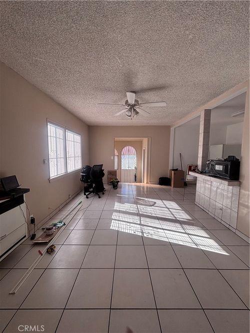 7008 S Main St, Los Angeles, CA, 90003 | Card Image