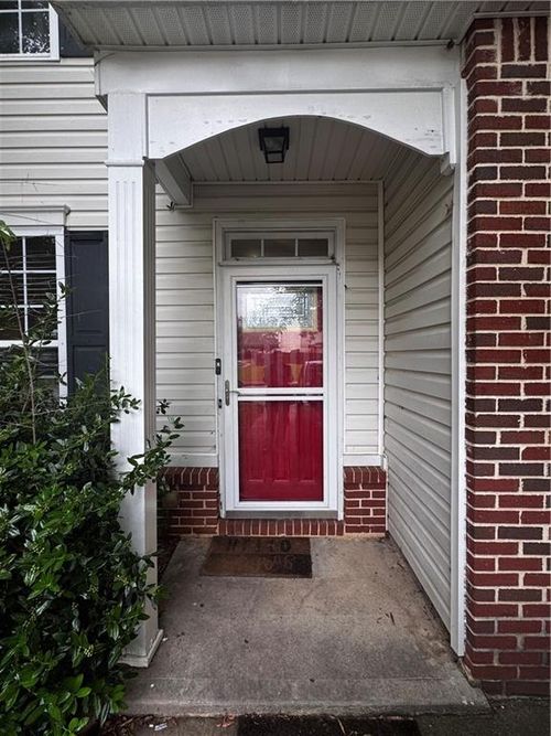 4018 Carisbrook Dr, Union City, GA, 30291-7127 | Card Image