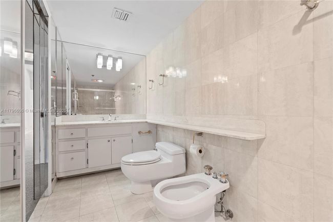 APT-633 - 201 Crandon Blvd, Condo with 2 bedrooms, 2 bathrooms and null parking in Key Biscayne FL | Image 31