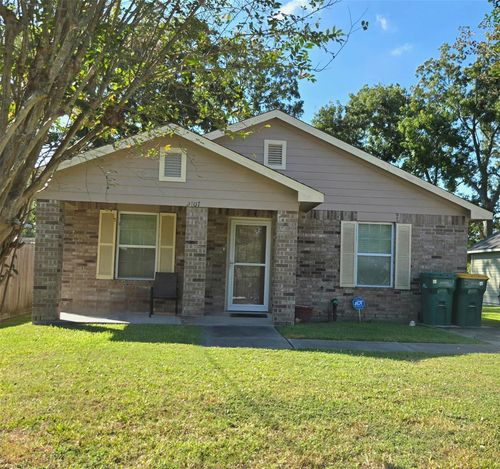 2107 Rosalee St, La Marque, TX, 77568-3732 | Card Image