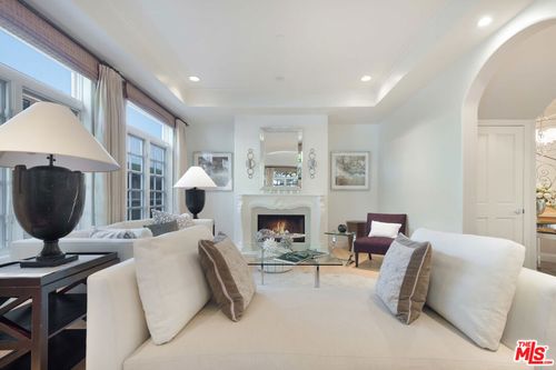 1-202 N Crescent Dr, Beverly Hills, CA, 90210 | Card Image