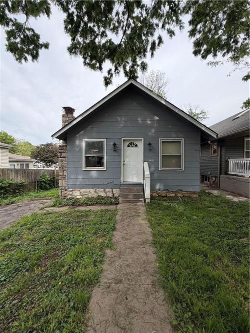419 N Elmwood Avenue, Kansas City, MO, 64123 | Card Image