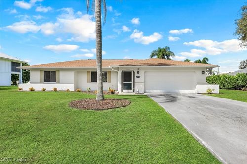 27150 Esther Dr, BONITA SPRINGS, FL, 34135-4454 | Card Image