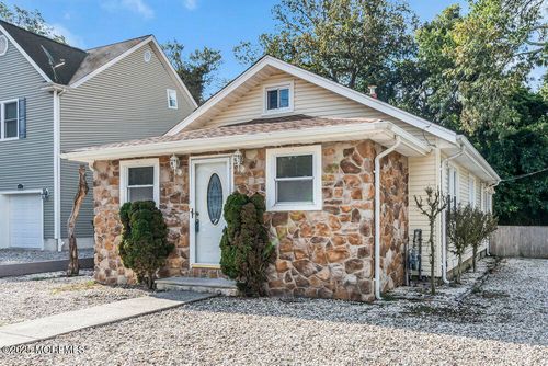 1027 2nd Ave, WALL TOWNSHIP, NJ, 07719-3371 | Card Image