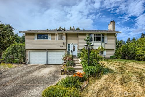 21520 36th Avenue Ct E, Spanaway, WA, 98387-7305 | Card Image