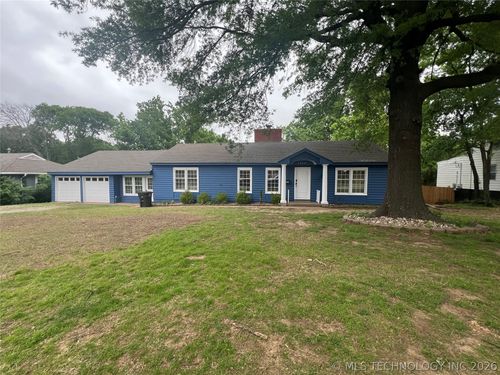 2908 Sheridan Rd, Bartlesville, OK, 74006-4718 | Card Image