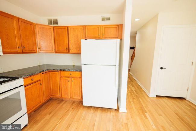 211 Laurel Ave, Home with 4 bedrooms, 3 bathrooms and null parking in GLASSBORO NJ | Image 10