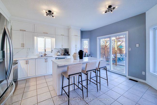 23 Light Dr, House other with 4 bedrooms, 4 bathrooms and 2 parking in Cambridge ON | Image 9