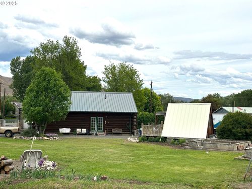 150 School House Dr, Dayville, OR, 97825-6015 | Card Image