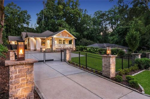 37 W Belle Isle Rd, Atlanta, GA, 30342-2533 | Card Image