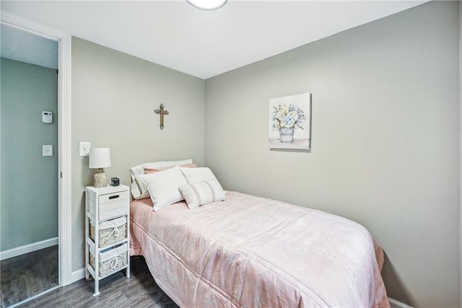 2nd bedroom | Image 33