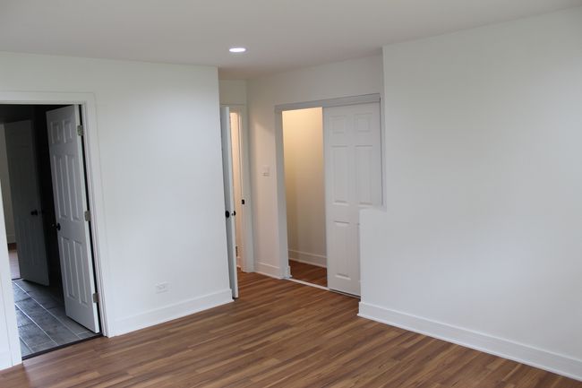 21596 Peterson Ave, Home with 3 bedrooms, 2 bathrooms and 1 parking in Sauk Village IL | Image 6