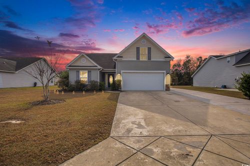 617 Forbes Dr, Myrtle Beach, SC, 29588-5511 | Card Image