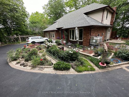 350 Sarnia Rd, London, ON, N6G1N3 | Card Image