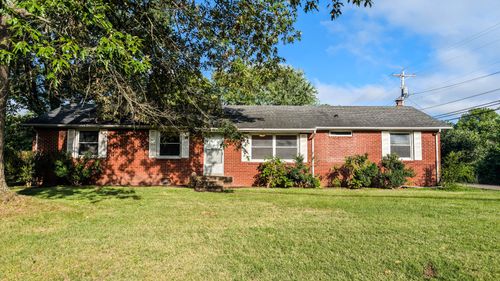 27 Binks Dr, Clarksville, TN, 37042-6204 | Card Image