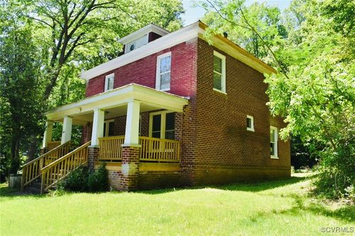 1006 N Main St, FARMVILLE, VA, 23901-3033 | Card Image