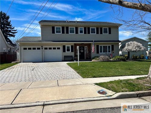 30 Briscoe Ter, Hazlet, NJ, 07730-1128 | Card Image