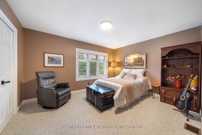 10 Duffys Crt, House other with 4 bedrooms, 3 bathrooms and 7 parking in Minesing ON | Image 31
