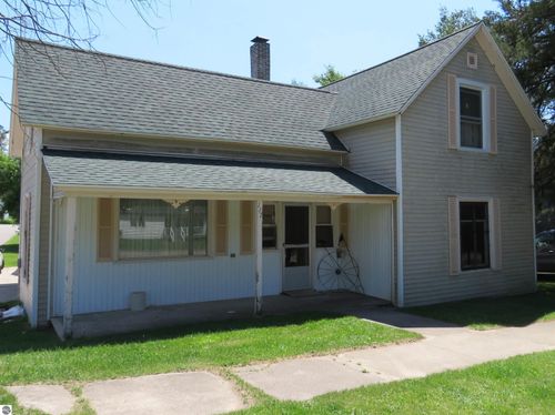 117 W Church Street, Tustin, MI, 49688 | Card Image