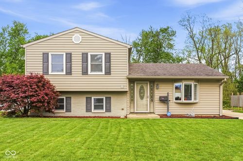 3077 Hawcreek Blvd, Columbus, IN, 47203-2346 | Card Image