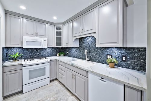 5627 E Plaza De Indios, Anaheim, CA, 92807 | Card Image