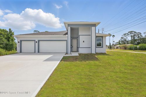 677 Akola Ter Sw, Palm Bay, FL, 32908-4951 | Card Image