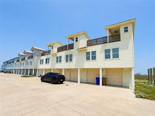 122 W Palm Beach Dr, Port Aransas, TX, 78373 | Card Image
