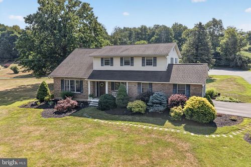 4124 Lawton Court, SCHNECKSVILLE, PA, 18078 | Card Image