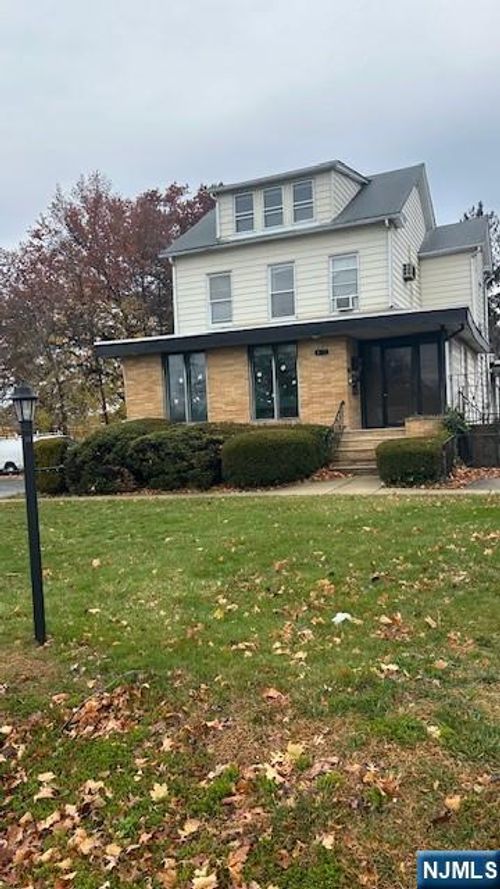 31-11 Broadway, Fair Lawn, NJ, 07410 | Card Image