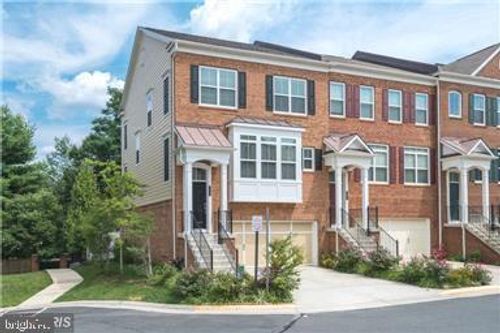 2921 Chesham St, FAIRFAX, VA, 22031-6092 | Card Image