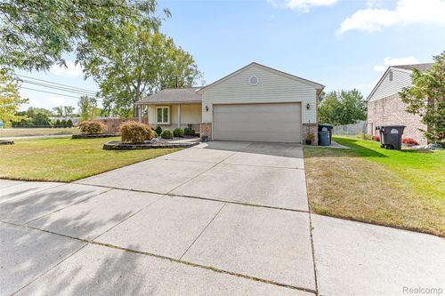 25007 Cary St, Taylor, MI, 48180-4542 | Card Image