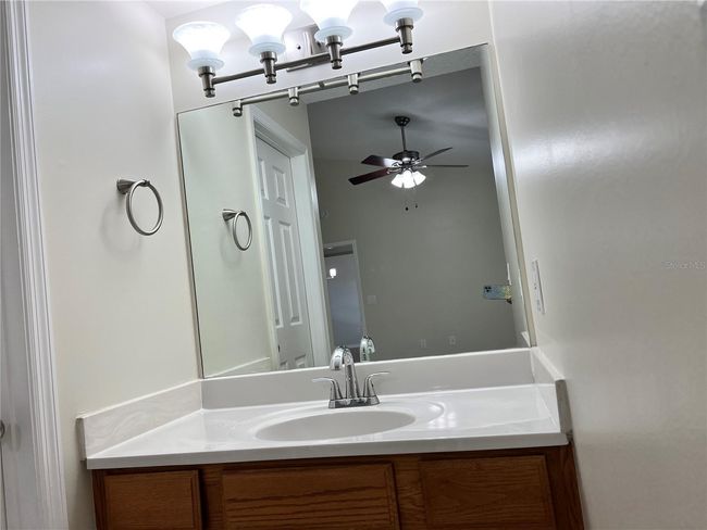 Master Bath Vanity | Image 26